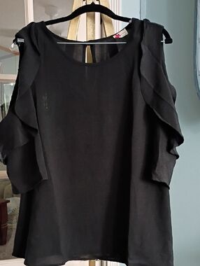 Blue Leopard Women's Black Ruffle-Sleeve Shoulders Out Blouse